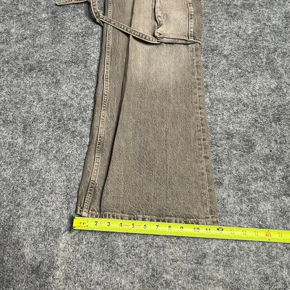 Zara Straight Leg Cargo Jeans in Faded Gray - Picture 5 of 8